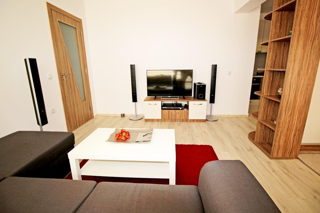 Lilly Apartments Пловдив Екстер'єр фото
